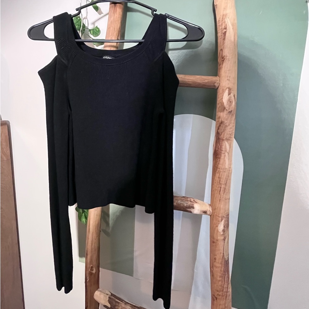 EXPRESS BLACK COLD SHOULDER TOP LONG SLEEVES  SWEATER SMALL
